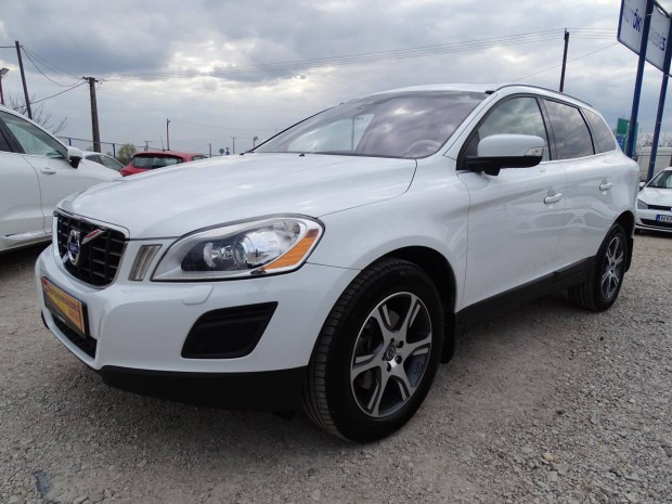 Volvo XC60 2.4 D [D3] Summum Magyarorsz�gi! VEZ...